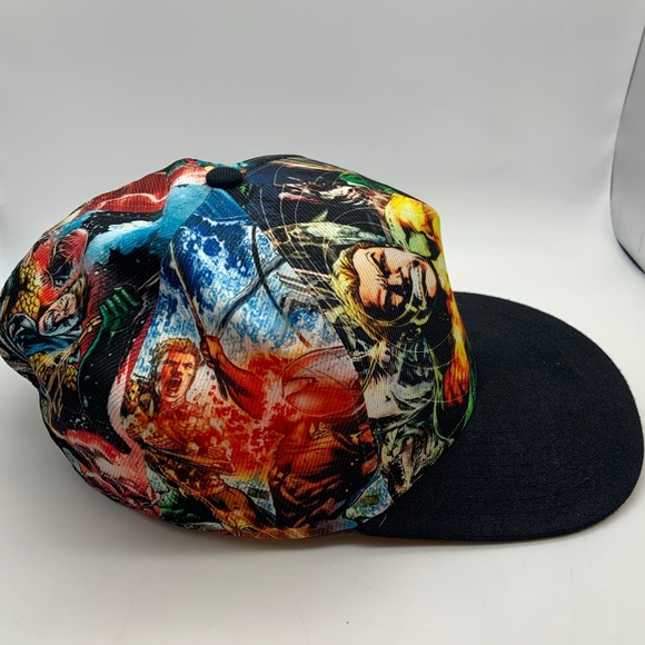 DC Comics Superheros All Over Print Polyester/Acrylic/Wool Snapback Hat - Picture 7 of 16